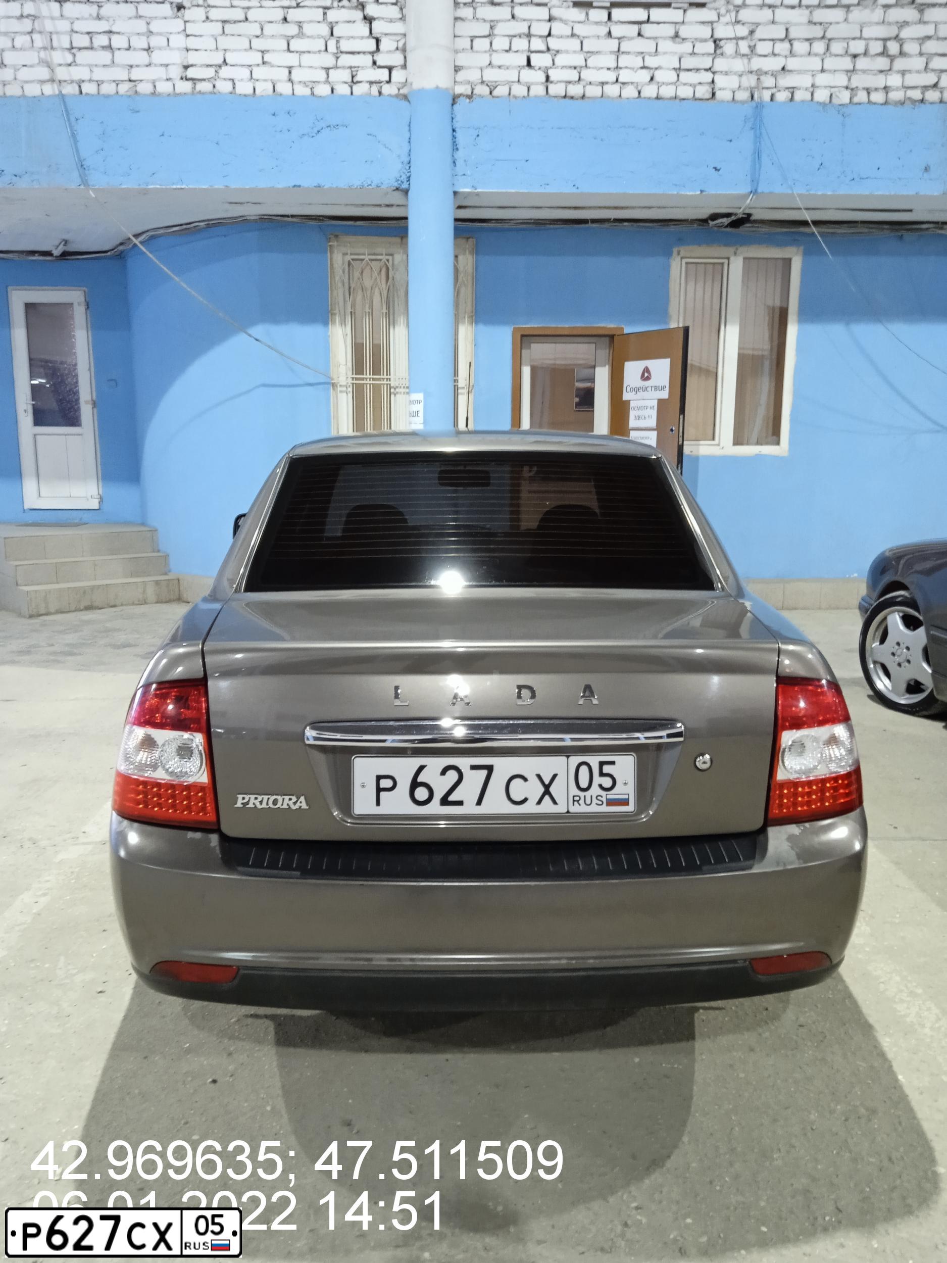 Фото автомобиля LADA 2170 PRIORA, 2018 — госномер Р627СХ05. Цвет: Золотисто-коричневый