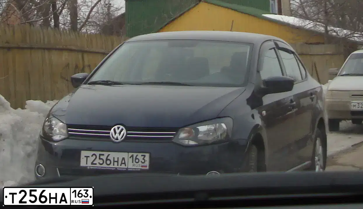 Фото автомобиля VOLKSWAGEN POLO, 2013 — госномер Т256НА163. Цвет: ТЕМНО-СИНИЙ