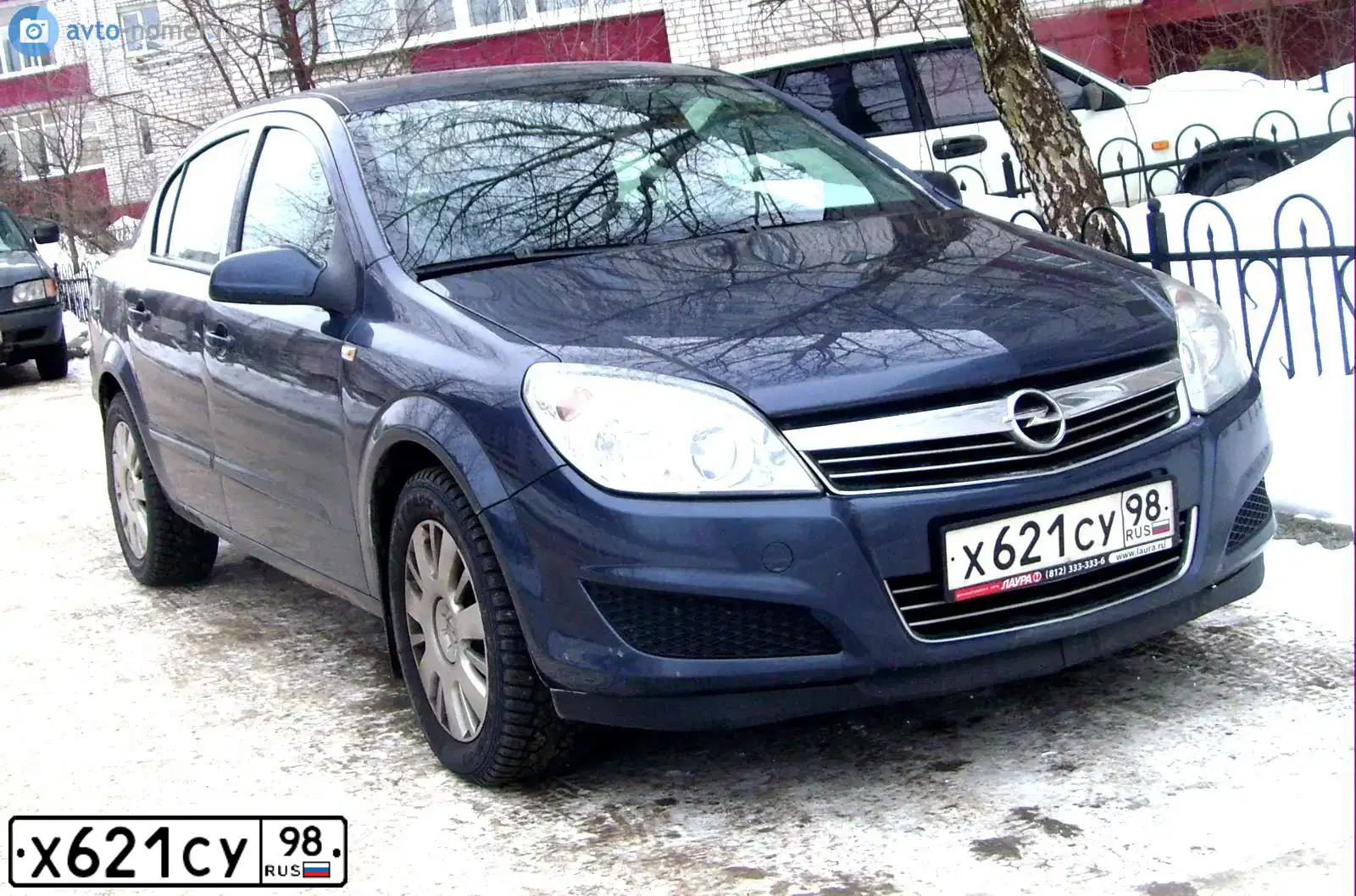Фото автомобиля OPEL ASTRA, 2008 — госномер Н560СК32. Цвет: ТЕМНО-СЕРЫЙ