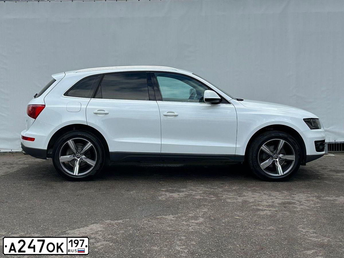 Фото автомобиля AUDI Q5, 2011 — госномер Н677ВА550