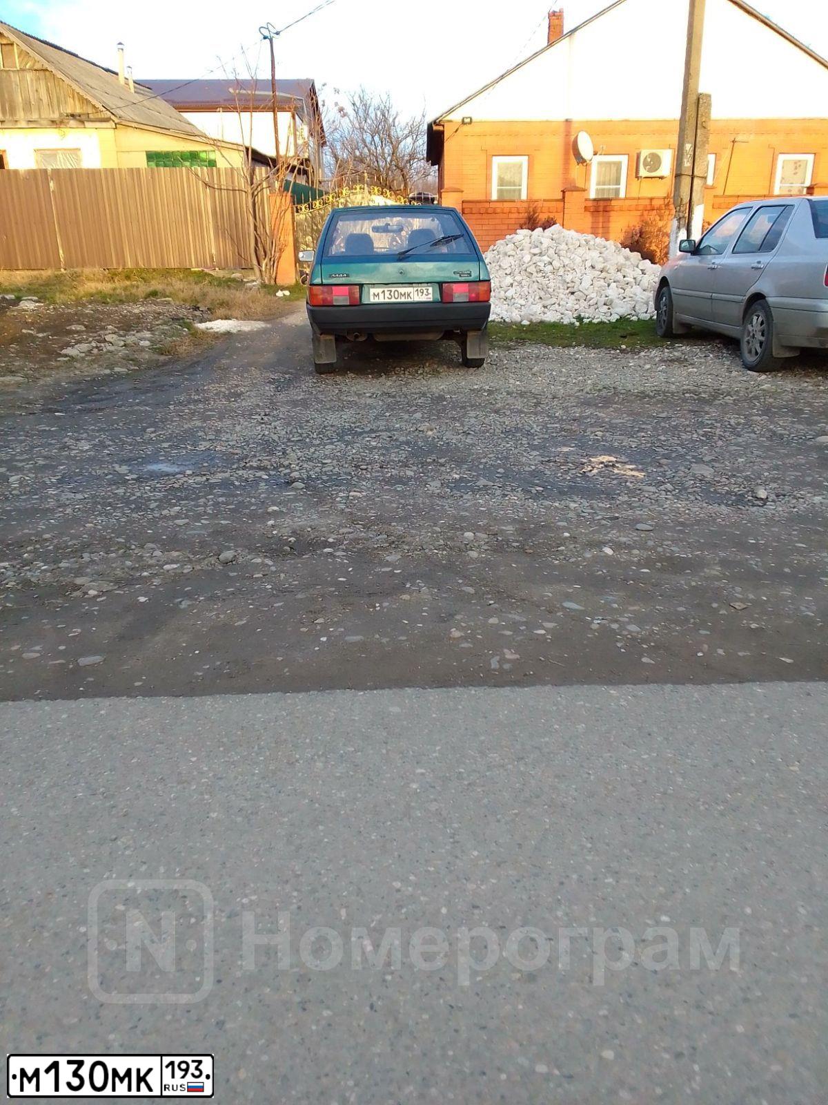 Фото автомобиля LADA 2109 SAMARA, 2000 — госномер С678НЕ199. Цвет: ЗЕЛЕНЫЙ МЕТАЛЛИК