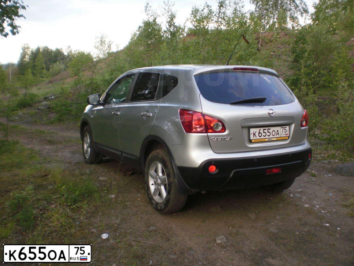 Фото автомобиля NISSAN QASHQAI, 2007 — госномер К655ОА75. Цвет: Серебристый