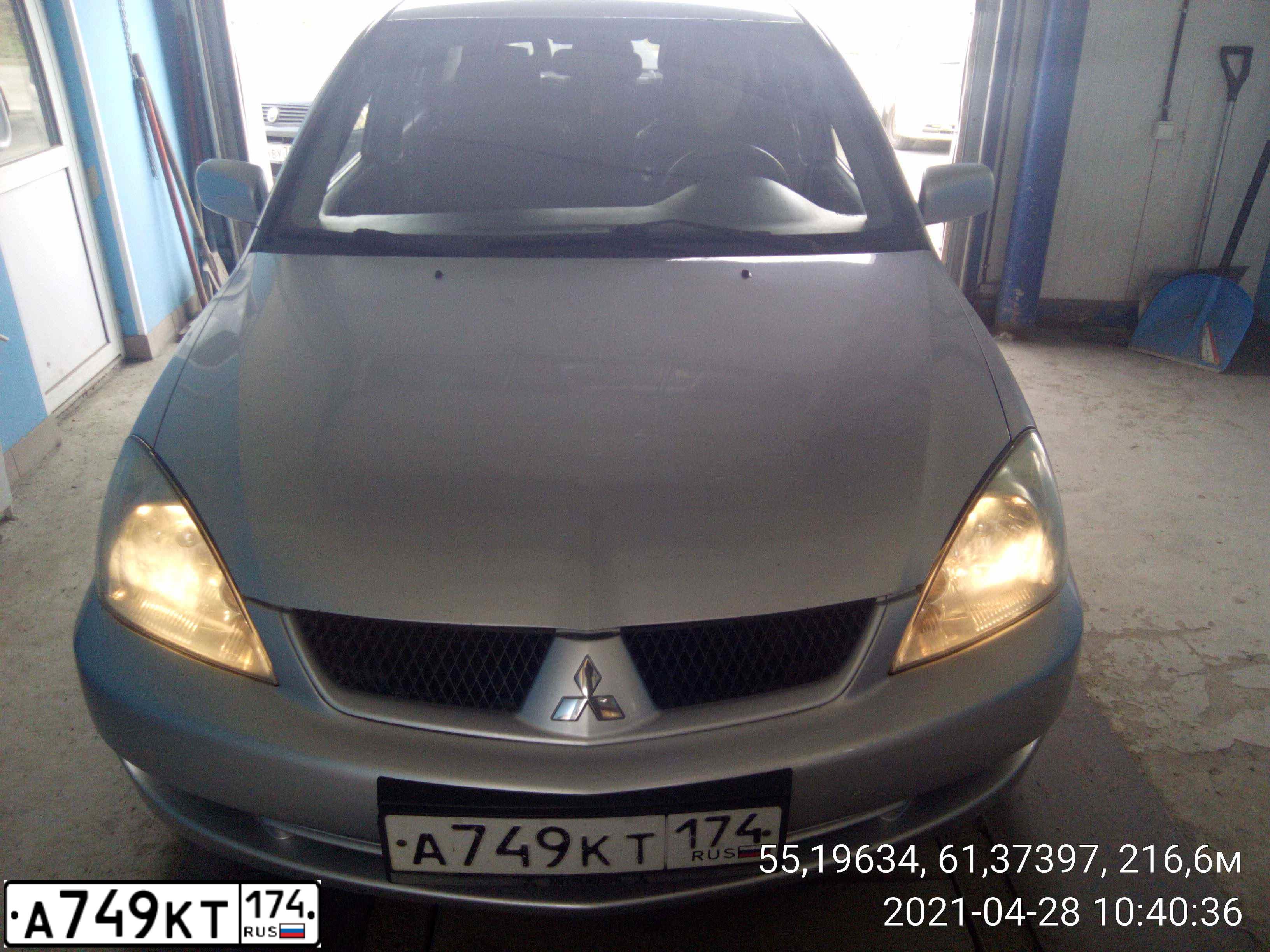 Фото автомобиля MITSUBISHI LANCER, 2006 — госномер А740ВУ74. Цвет: СЕРЕБРИСТЫЙ
