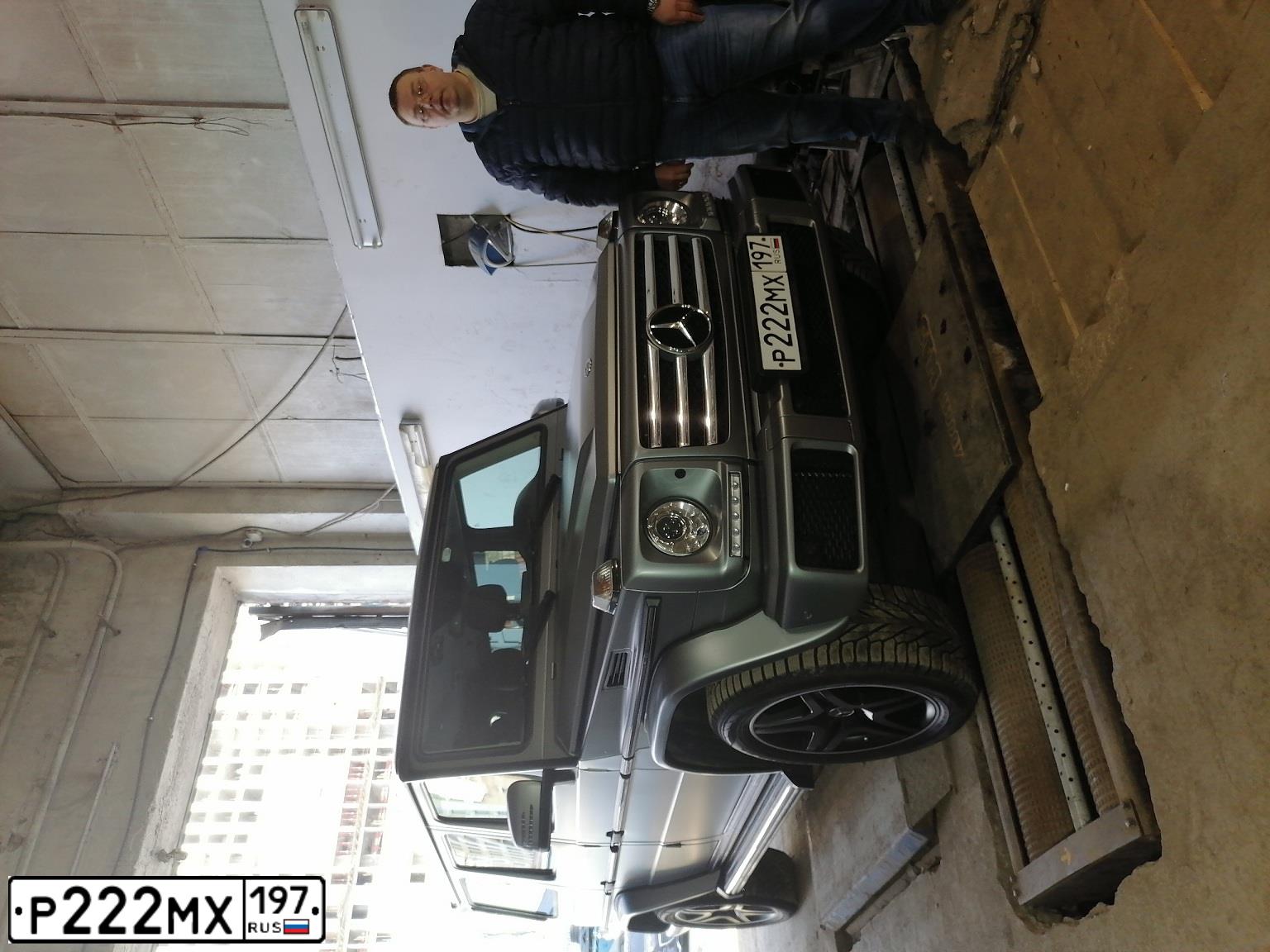 Фото автомобиля MERCEDES-BENZ G350, 2016 — госномер К888МЕ790. Цвет: Серый