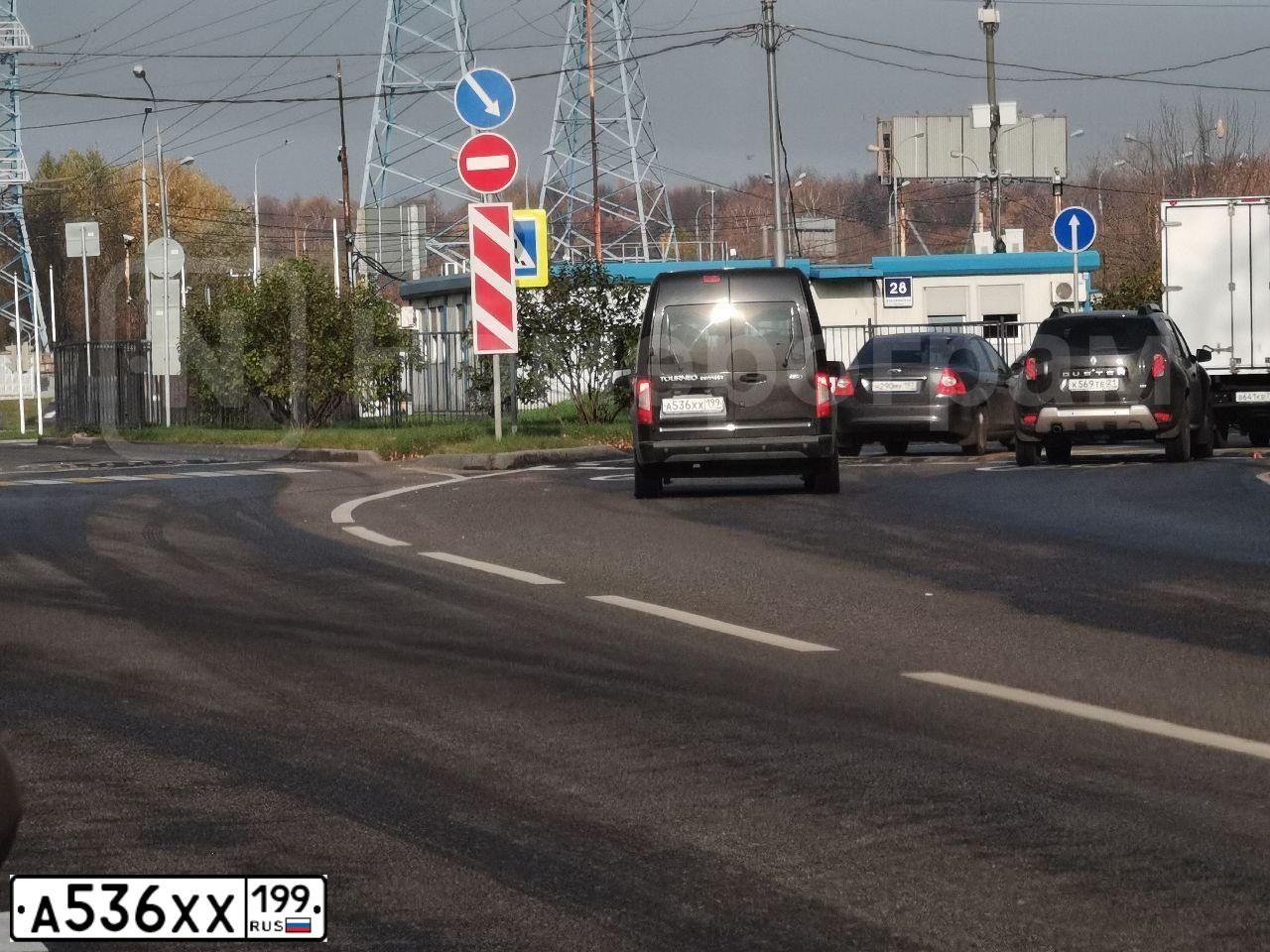 Фото автомобиля FORD TOURNEO CONNECT, 2009 — госномер А536ХХ199. Цвет: ЧЕРНЫЙ