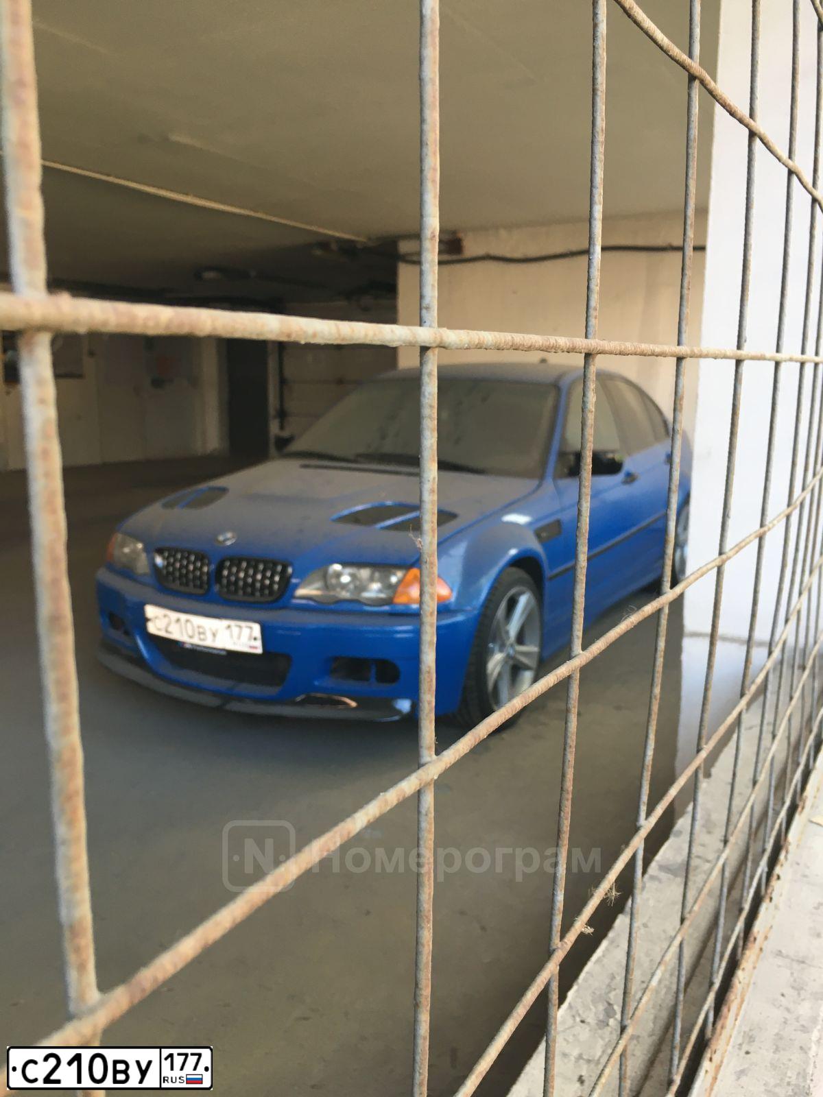 Фото автомобиля BMW SERIE 3, 1998 — госномер С210ВУ177. Цвет: СИНИЙ
