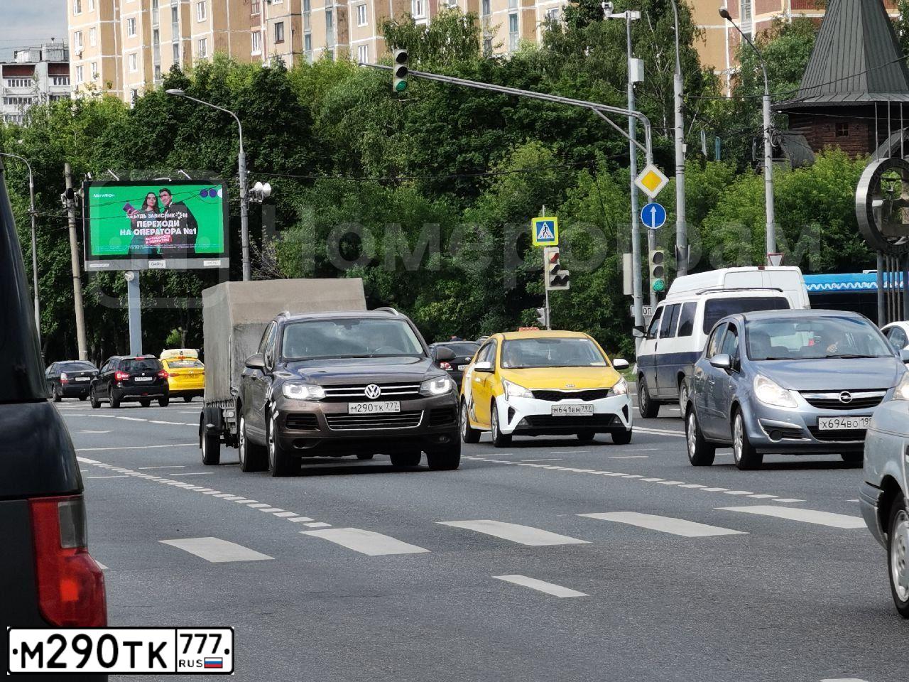 Фото автомобиля VOLKSWAGEN TOUAREG, 2011 — госномер С373ОК197. Цвет: СВЕТЛО-КОРИЧНЕВЫЙ