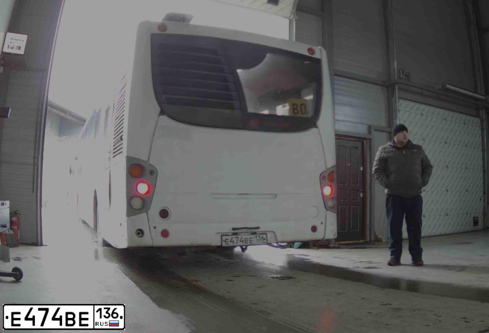 Фото автомобиля VOLZHANIN 5270, 2012 — госномер Е474ВЕ136. Цвет: Белый