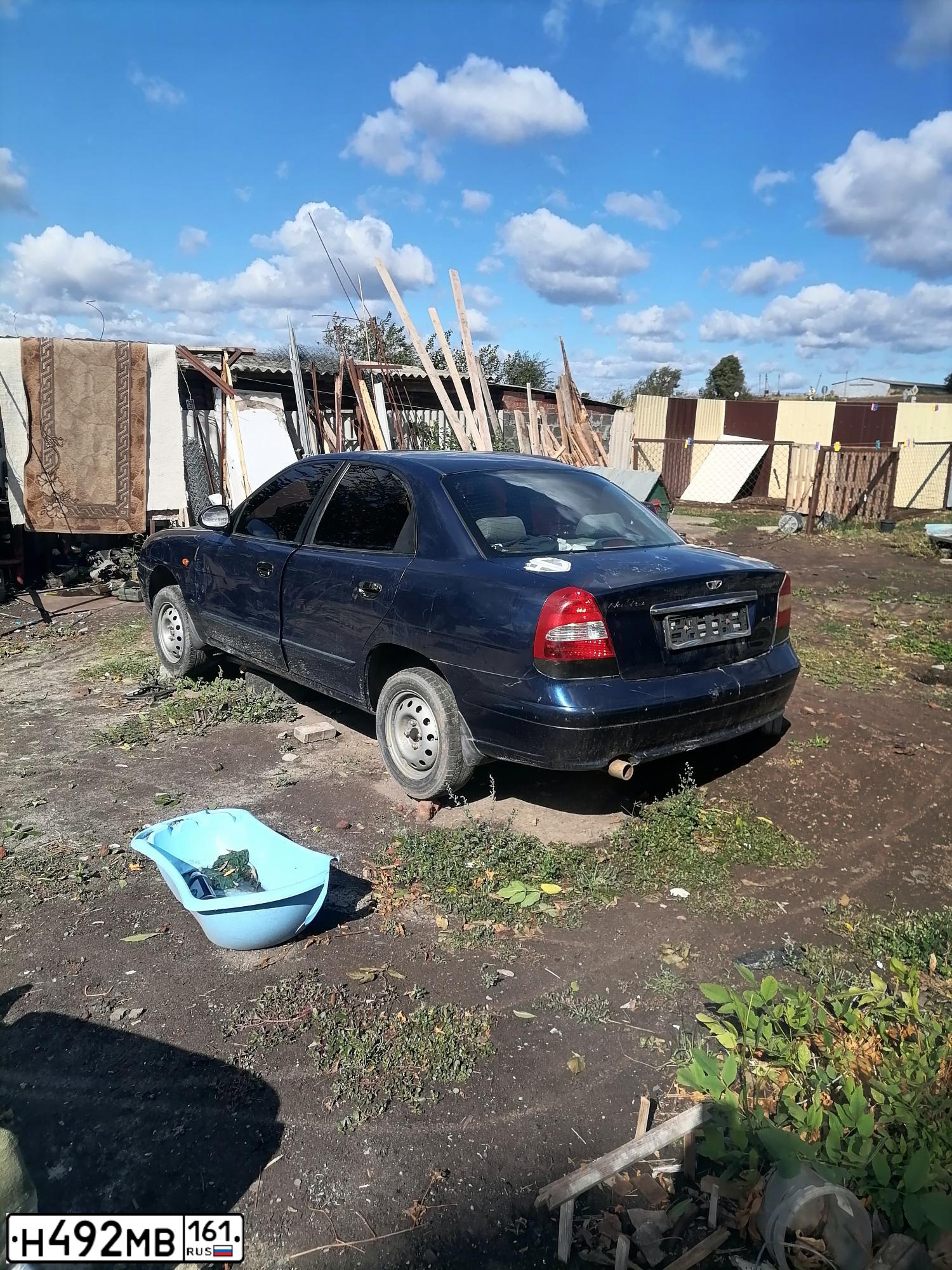 Фото автомобиля DAEWOO O NUBIRA, 2000 — госномер М824РР34. Цвет: синий