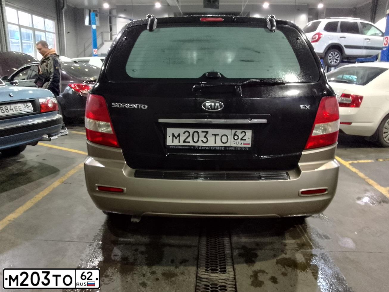 Фото автомобиля KIA SORENTO, 2006 — госномер Н184ММ136. Цвет: ЧЕРНЫЙ