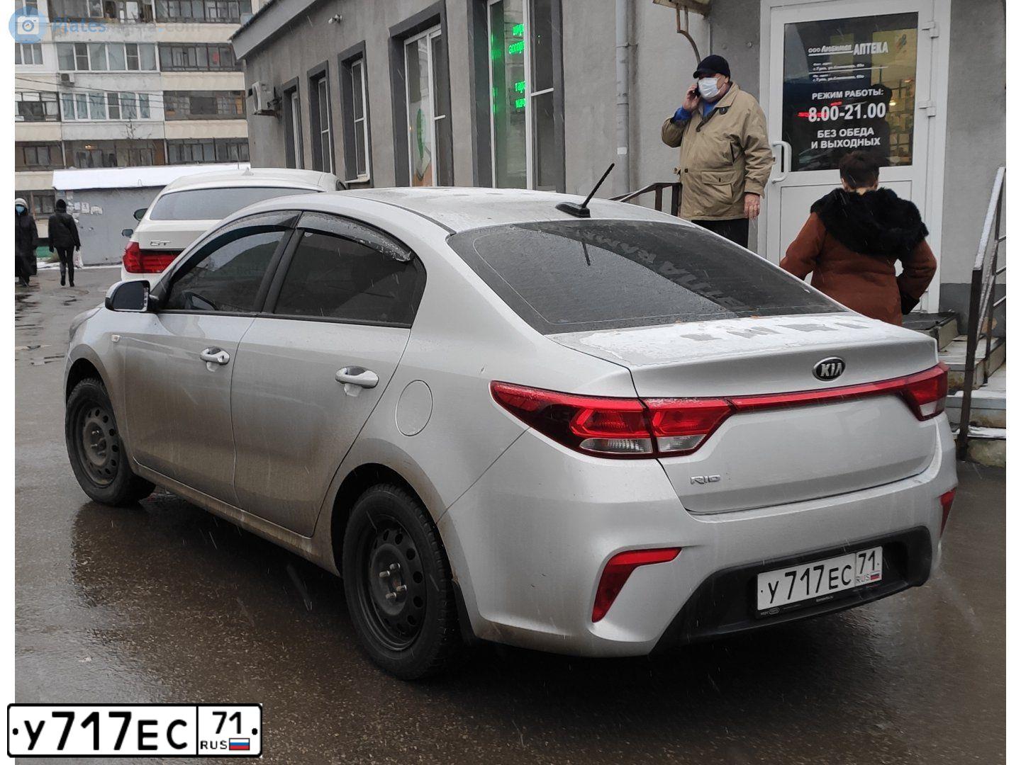 Фото автомобиля KIA RIO, 2017 — госномер У717ЕС71. Цвет: Серебристый