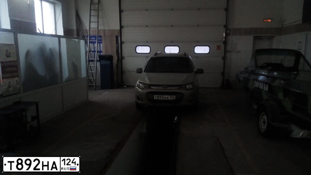 Фото автомобиля LADA 2194 KALINA, 2015 — госномер Т892НА124. Цвет: СЕРЕБРИСТЫЙ