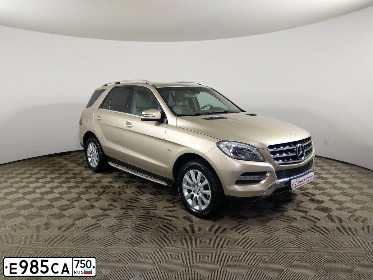 Фото автомобиля MERCEDES M-KLASSE, 2012 — госномер Е804АА702. Цвет: БЕЖЕВЫЙ