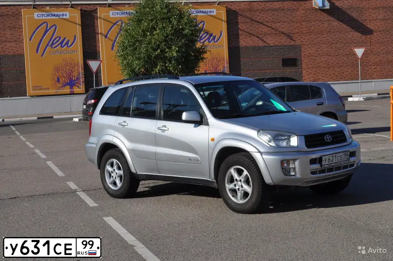 Фото автомобиля TOYOTA RAV4, 2001 — госномер Н688ТУ69. Цвет: СЕРЫЙ