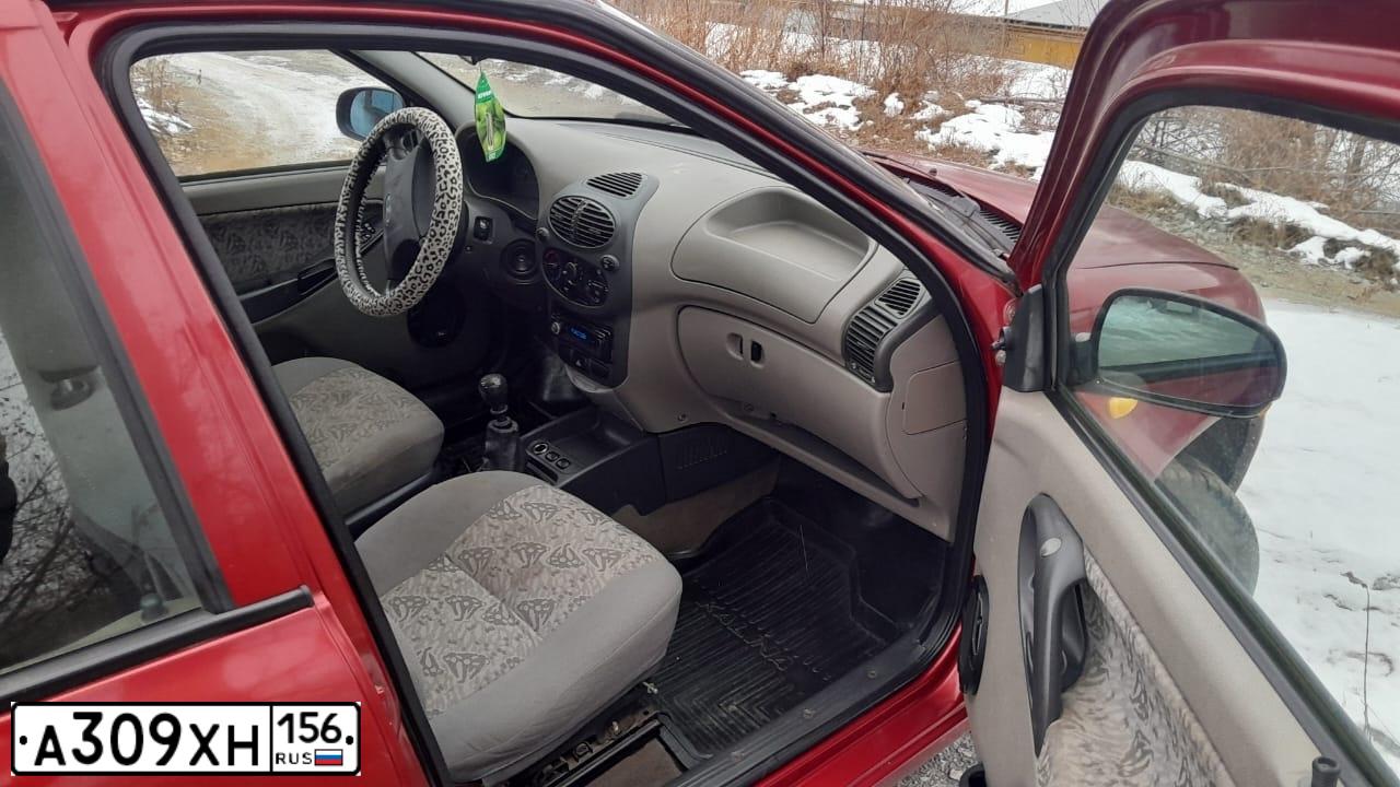 Фото автомобиля LADA KALINA, 2005 — госномер Е759ТМ156