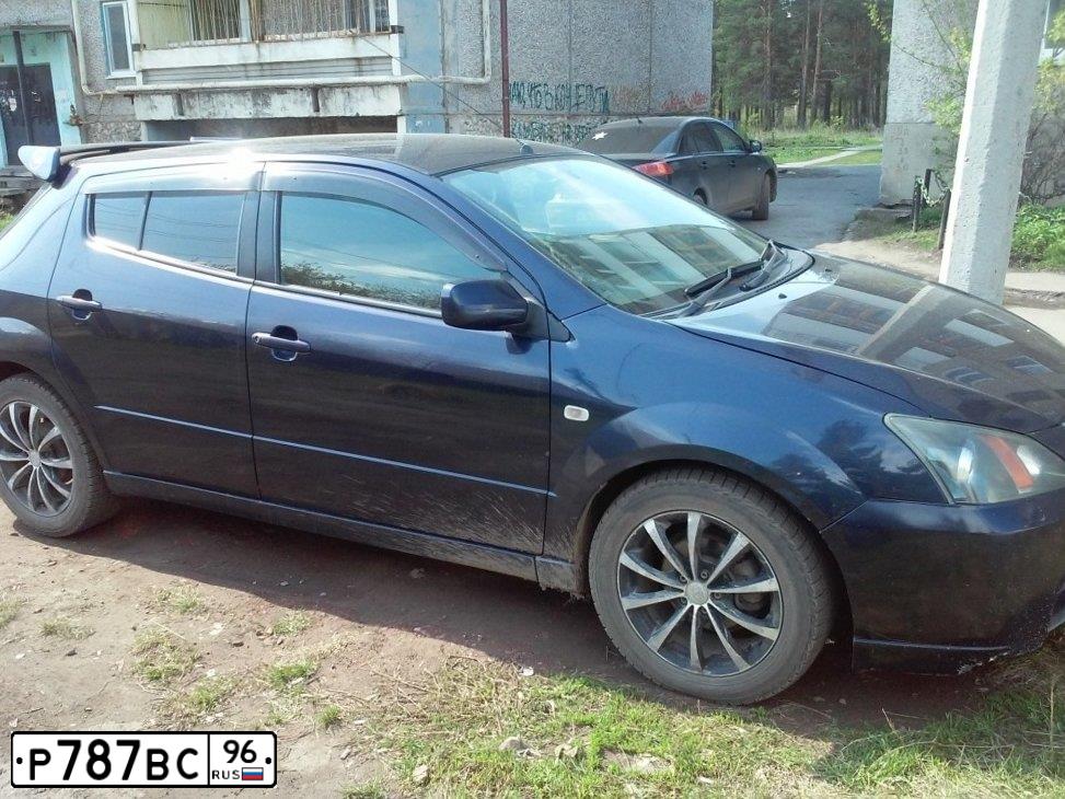 Фото автомобиля ТОЙОТА ВИЛЛ ВС, 2002 — госномер Р787ВС96
