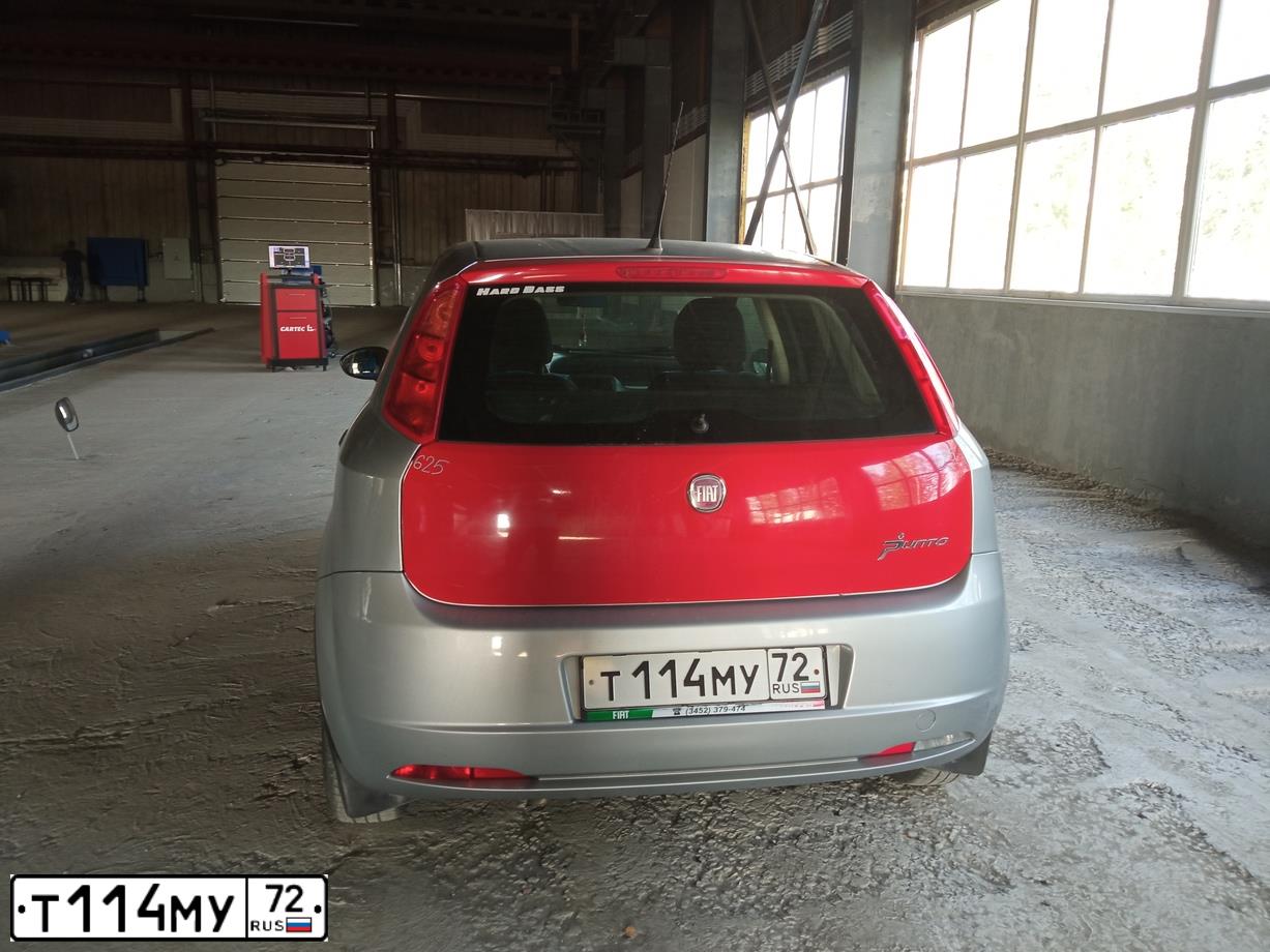 Фото автомобиля FIAT PUNTO, 2008 — госномер К752ХЕ72. Цвет: СЕРЕБРИСТЫЙ