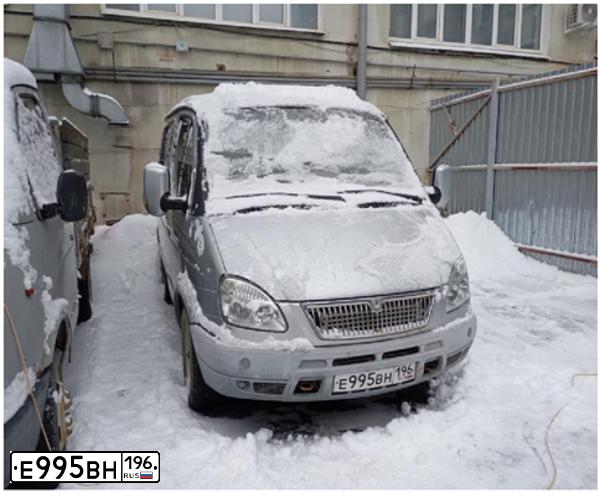 Фото автомобиля CITROEN C5, 2005 — госномер Е995ВН196. Цвет: Серебристый