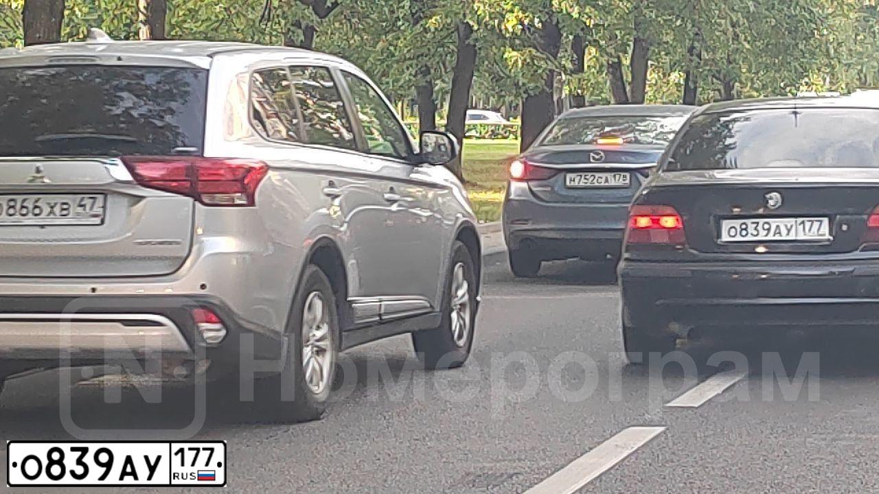 Фото автомобиля BMW SERIE 5, 1997 — госномер О839АУ177. Цвет: ЧЕРНЫЙ