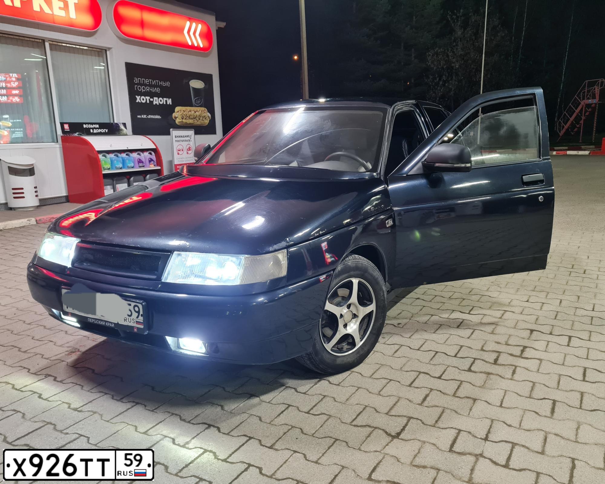 Фото автомобиля LADA 2112, 2006 — госномер М162ВЕ159