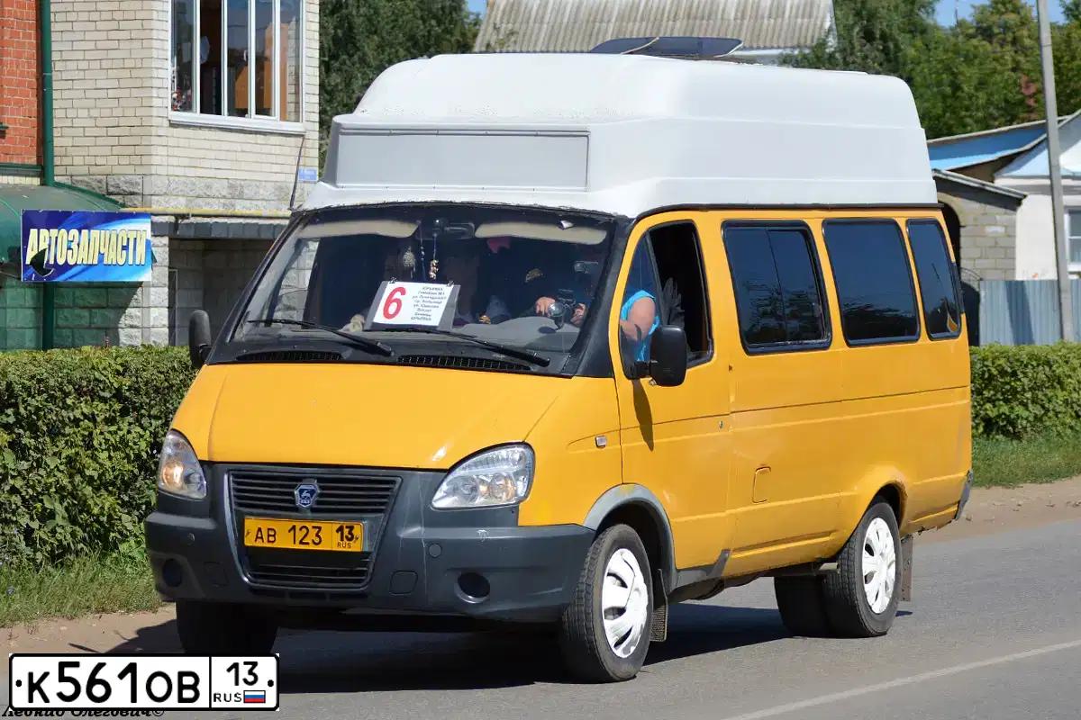 Фото автомобиля GAZ Z 3221 GAZEL, 2003 — госномер К561ОВ13. Цвет: ЗОЛОТИСТО-ЖЕЛТЫЙ