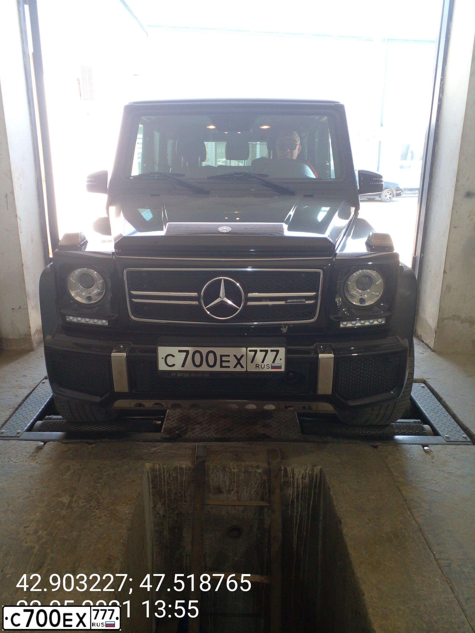 Фото автомобиля MERCEDES CL-KLASSE, 2009 — госномер С700ЕХ777. Цвет: ЧЕРНЫЙ
