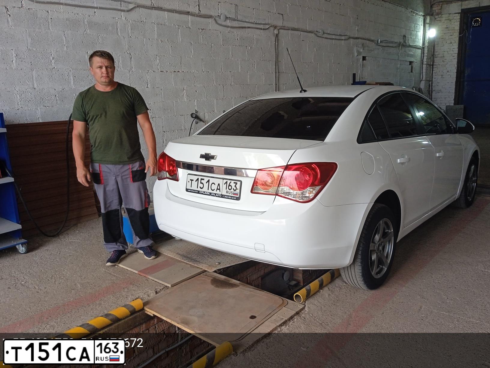 Фото автомобиля CHEVROLET CRUZE, 2013 — госномер С833НТ716