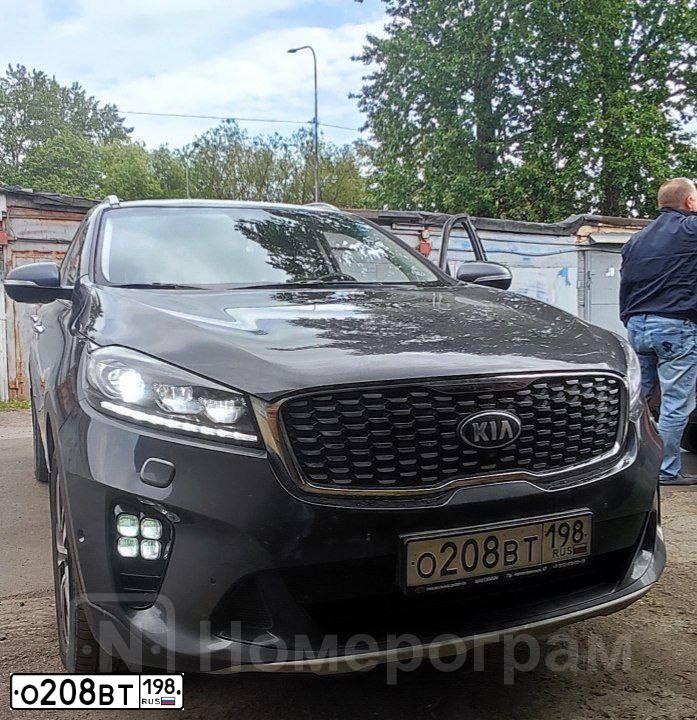 Фото автомобиля MAZDA CX-5, 2016 — госномер О208ТР198. Цвет: БЕЛЫЙ ПЕРЛАМУТР