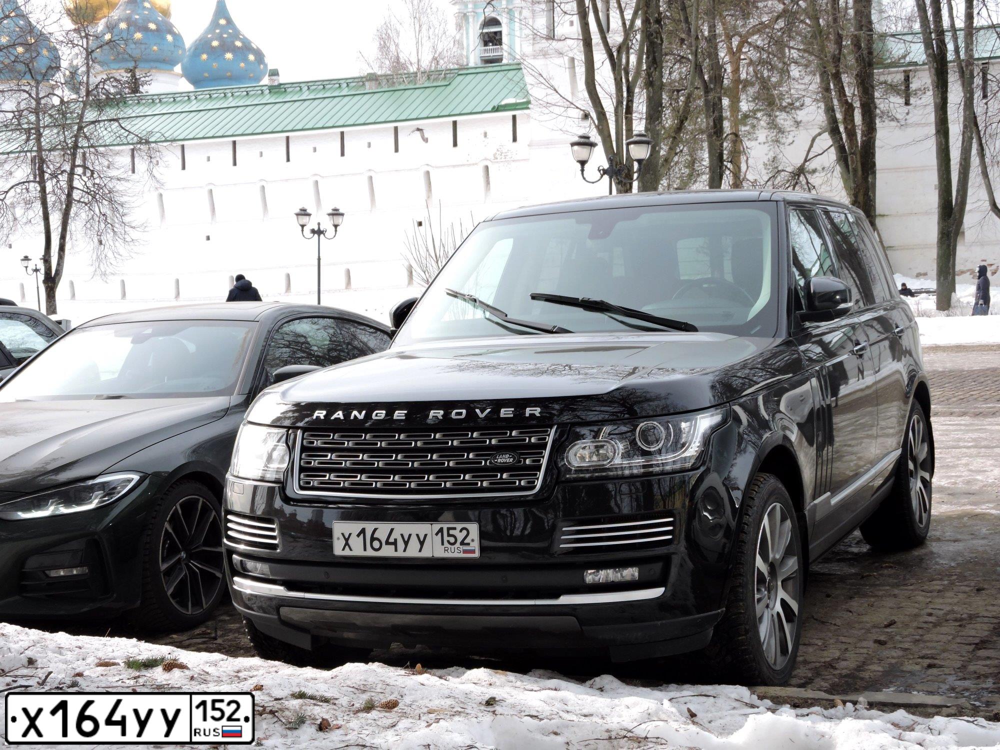 Фото автомобиля LANDROVER RANGE ROVER, 2013 — госномер В321ТК43. Цвет: ЧЕРНЫЙ