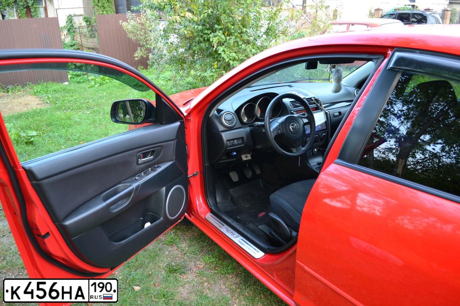 Фото автомобиля MAZDA 3, 2006 — госномер К456НА190. Цвет: КРАСНЫЙ