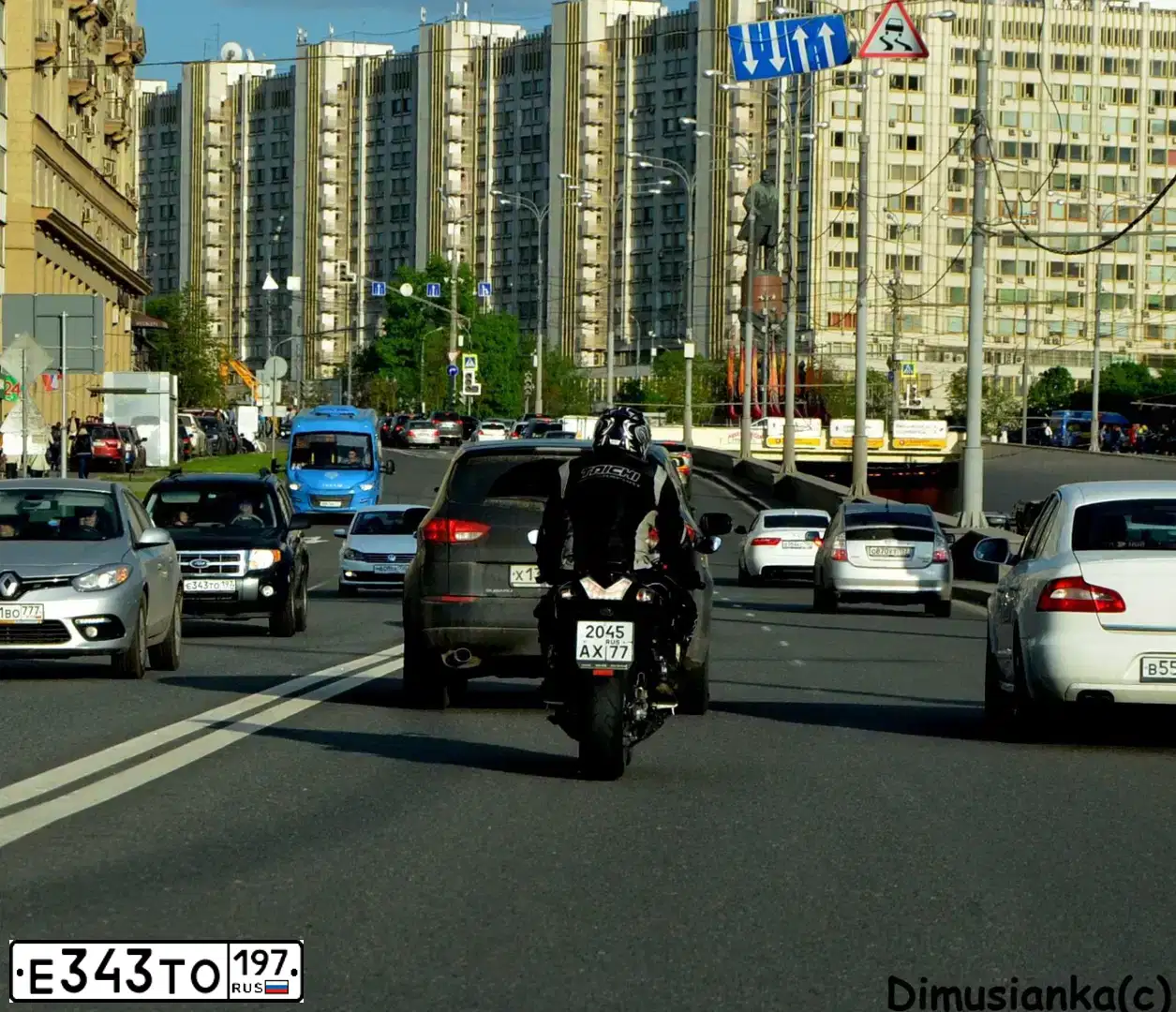 Фото автомобиля FORD ESCAPE, 2007 — госномер Е343ТО197. Цвет: СЕРЫЙ