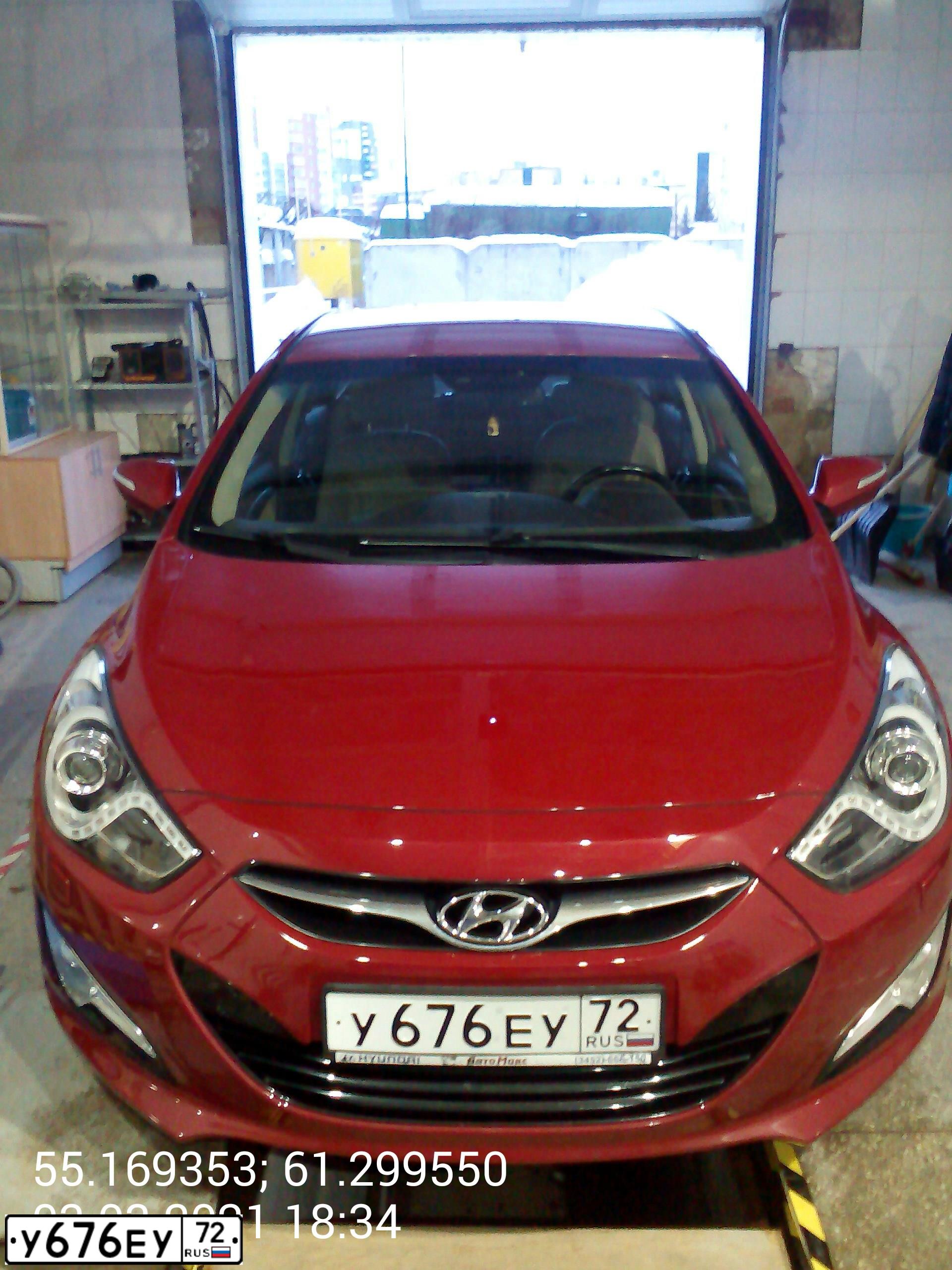 Фото автомобиля HYUNDAI I40, 2013 — госномер К196АН774. Цвет: Красный