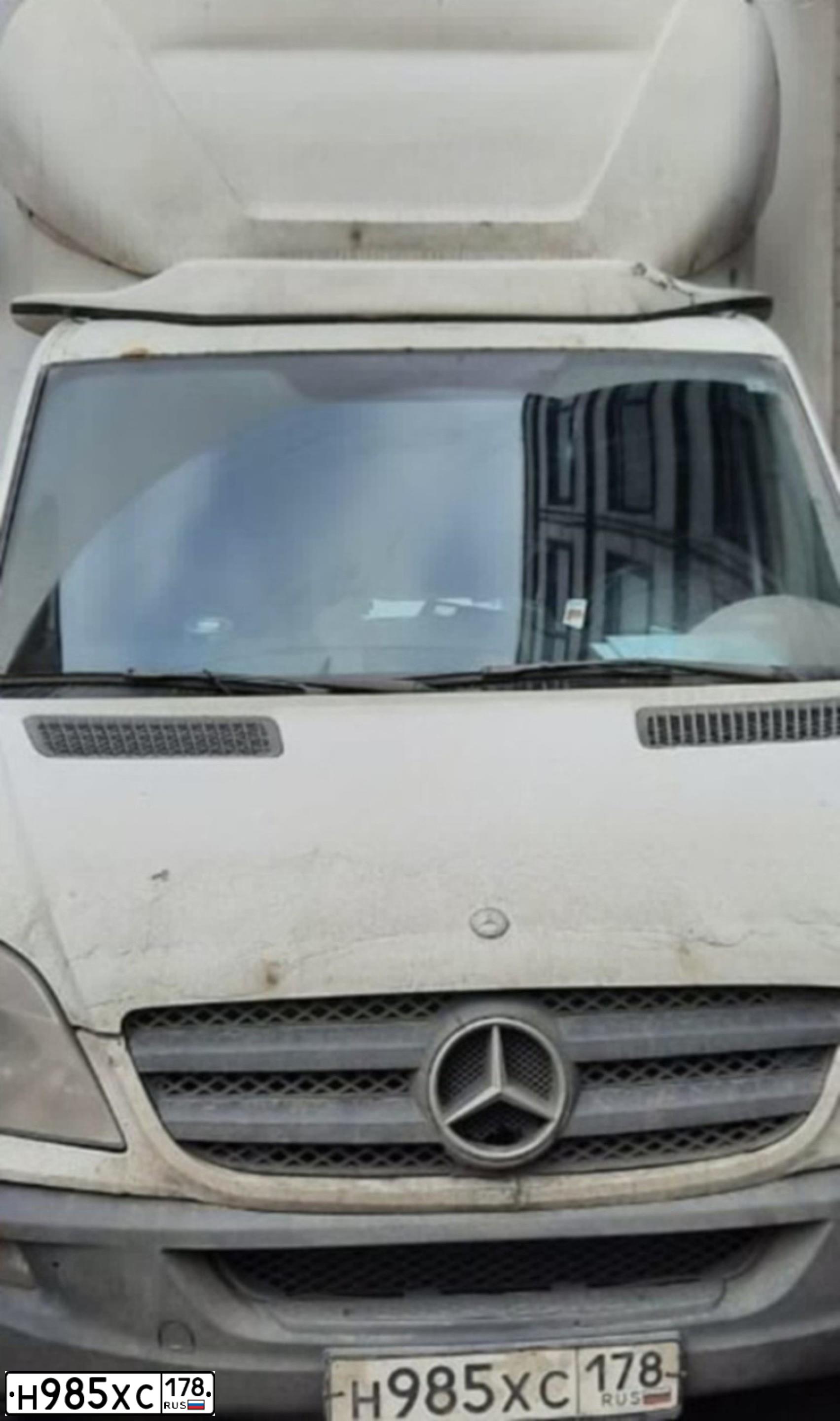 Фото автомобиля MERCEDES BENZ SPRINTER 476396, 2013 — госномер Н985ХС178. Цвет: БЕЛЫЙ