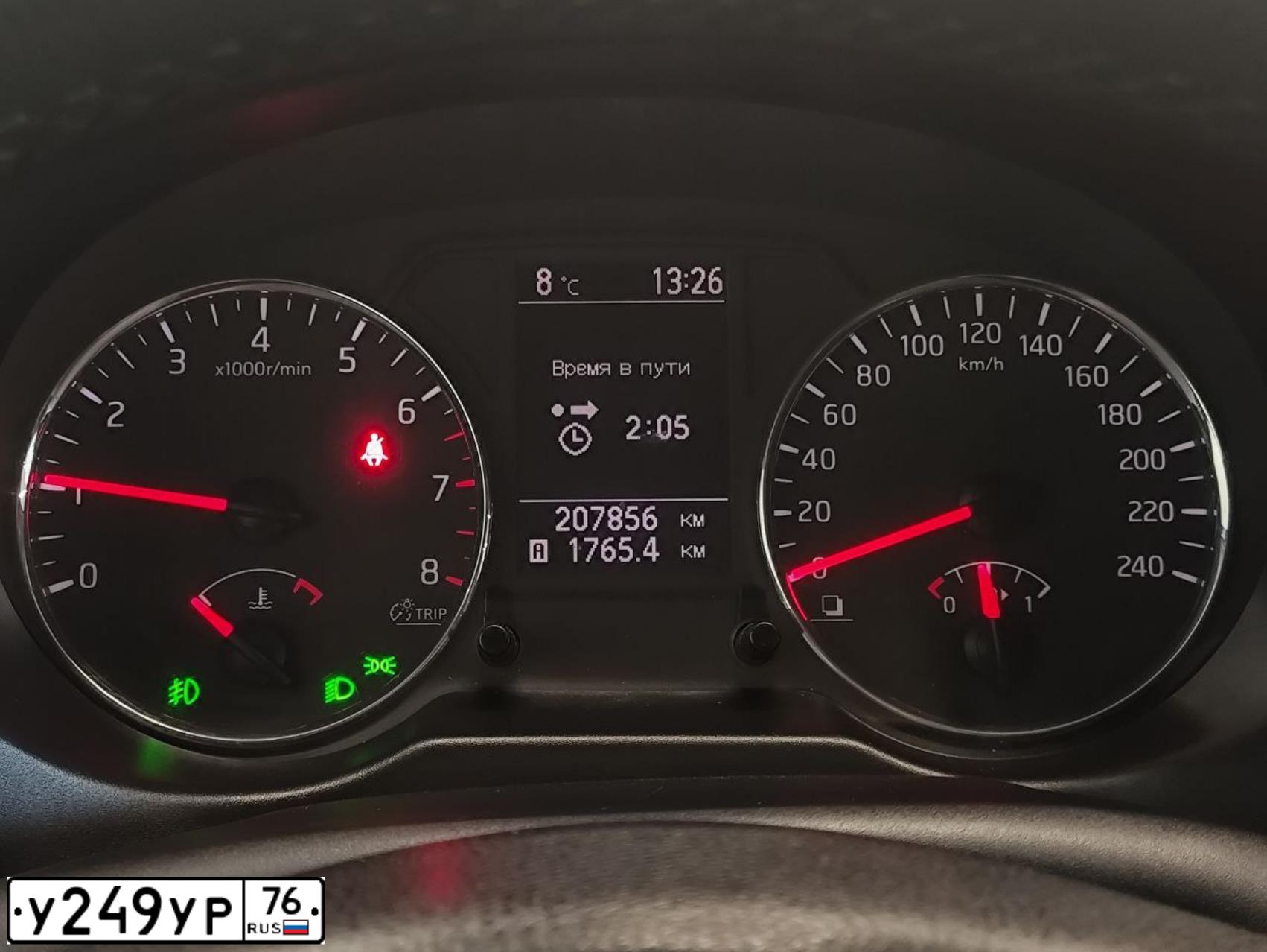 Фото автомобиля NISSAN X-TRAIL, 2011 — госномер У249УР76. Цвет: ЧЕРНЫЙ