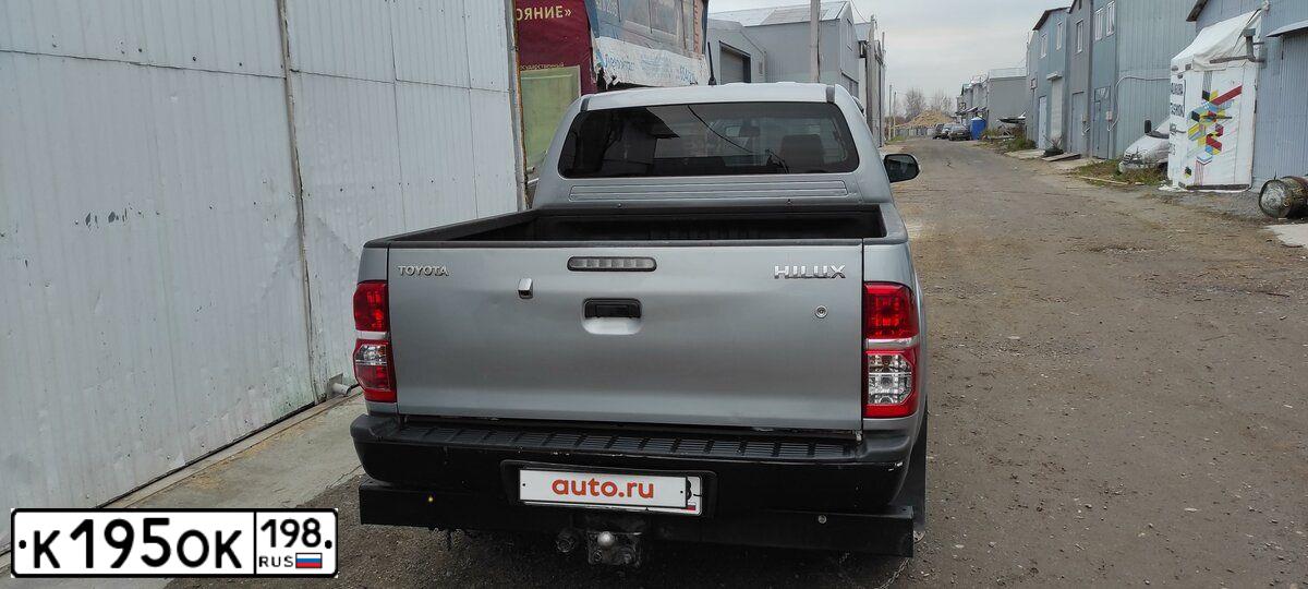 Фото автомобиля TOYOTA HILUX, 2014 — госномер Е821ЕМ147