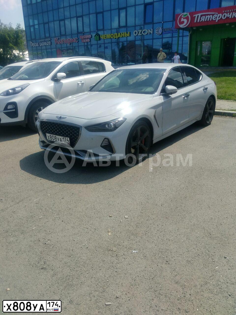 Фото автомобиля KIA RIO, 2019 — госномер В178ЕК774. Цвет: Белый