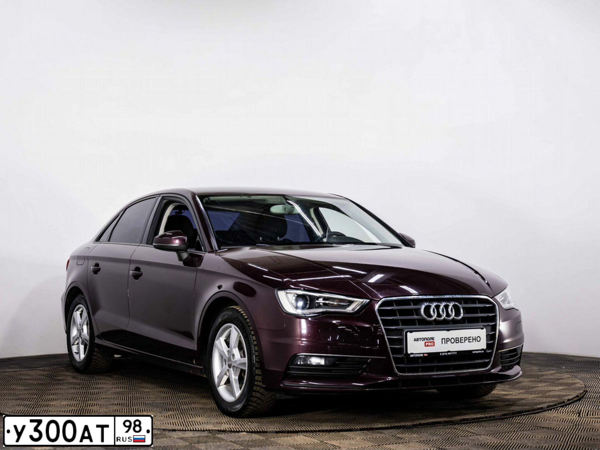 Фото автомобиля AUDI A3, 2013 — госномер У300АТ98. Цвет: БОРДОВЫЙ