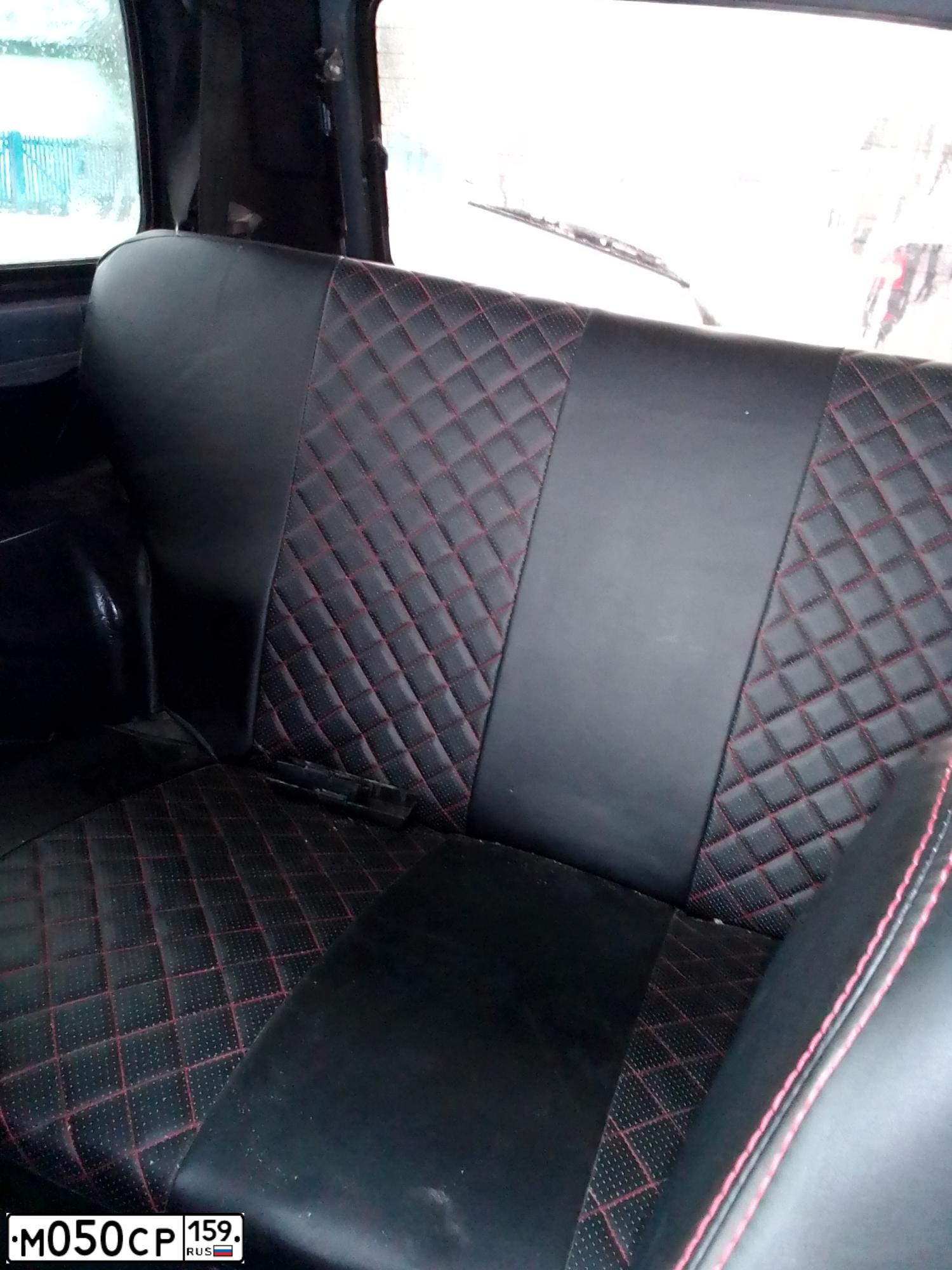 Фото автомобиля LADA 2121 NIVA, 1997 — госномер М050СР159. Цвет: Серый