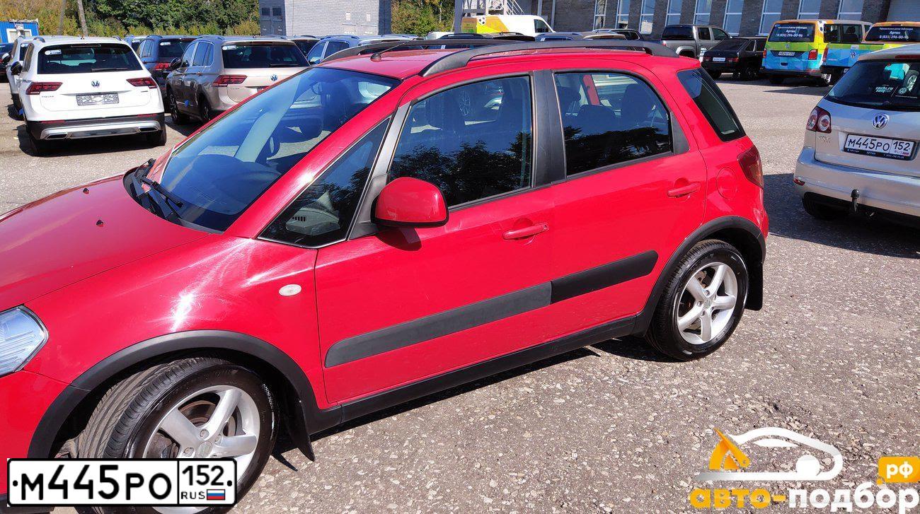 Фото автомобиля VOLKSWAGEN GOLF PLUS, 2013 — госномер М445РО152. Цвет: СЕРО-ЖЕЛТЫЙ