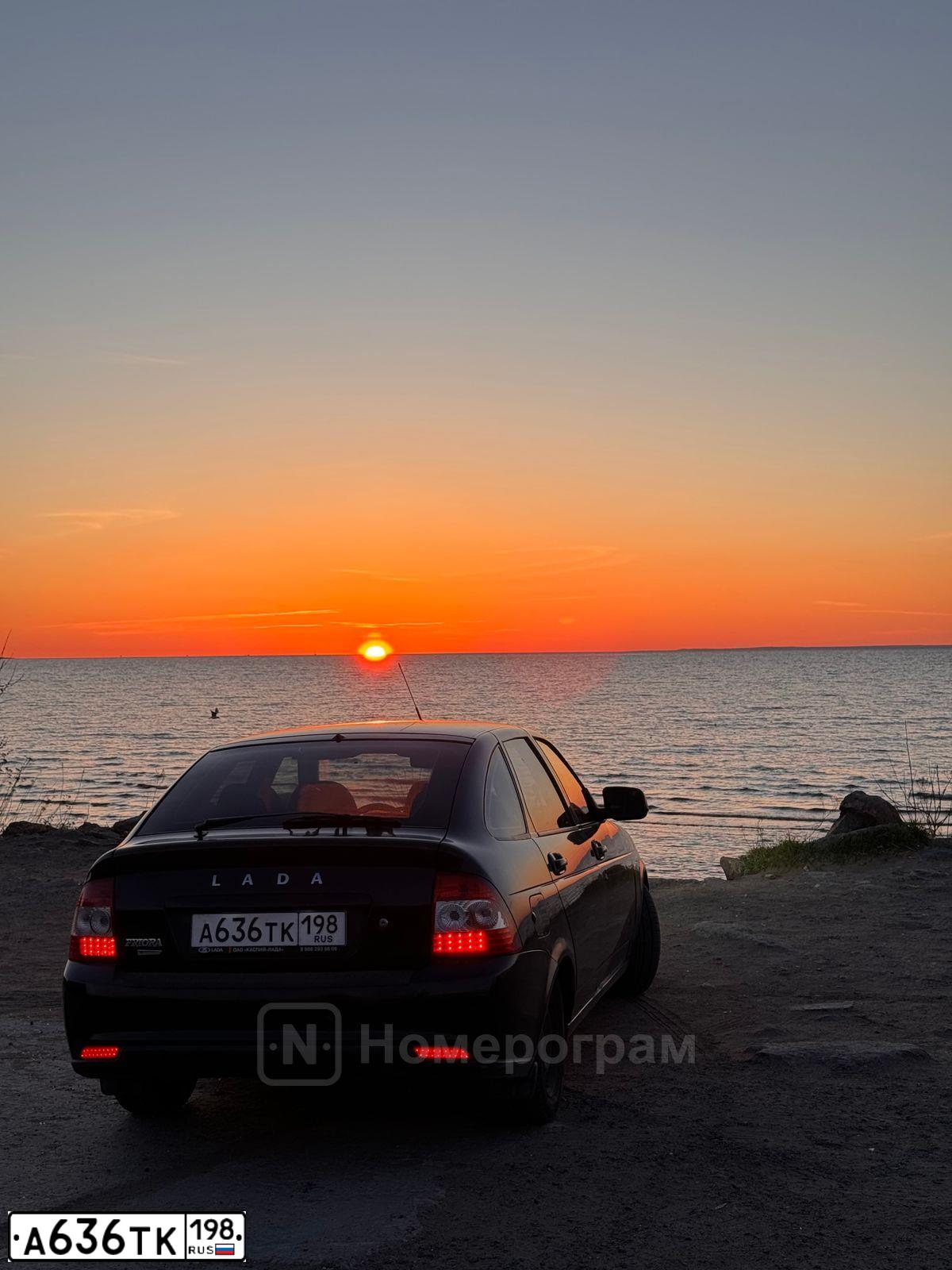 Фото автомобиля LADA 2172 PRIORA, 2011 — госномер А636ТК198. Цвет: СИНЕ-ЧЕРНЫЙ