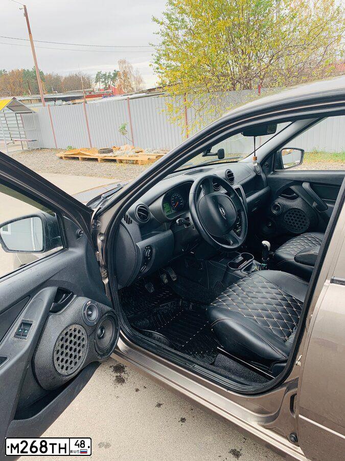 Фото автомобиля LADA 2190 GRANTA, 2015 — госномер О515УР46. Цвет: Золотисто-коричневый