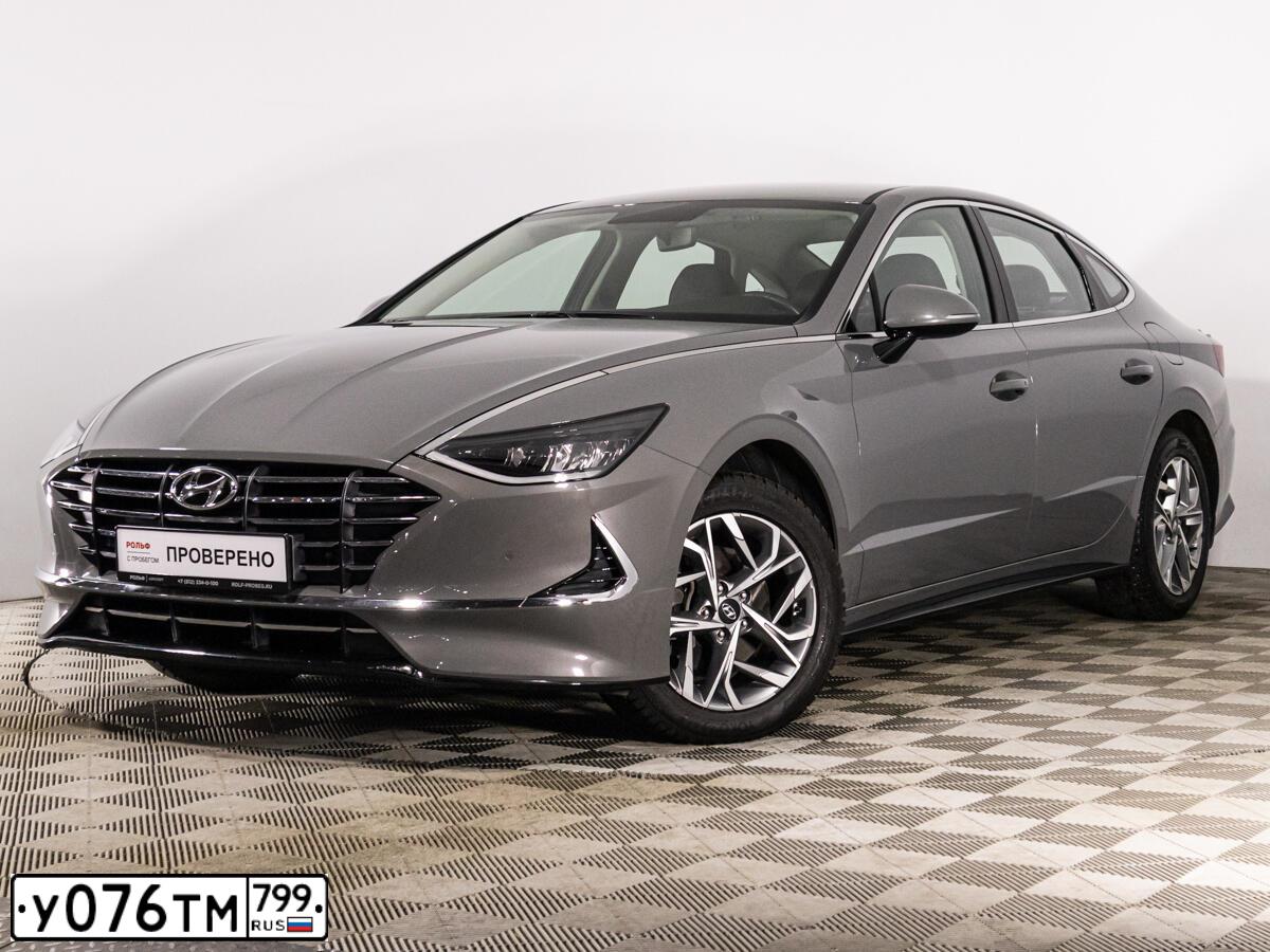 Фото автомобиля HYUNDAI SONATA, 2020 — госномер У203СТ198. Цвет: СЕРЫЙ