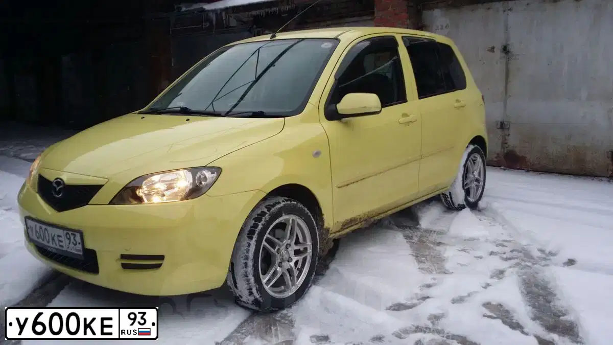 Фото автомобиля KIA SOUL, 2016 — госномер У600КЕ93. Цвет: ЗЕЛЕНЫЙ