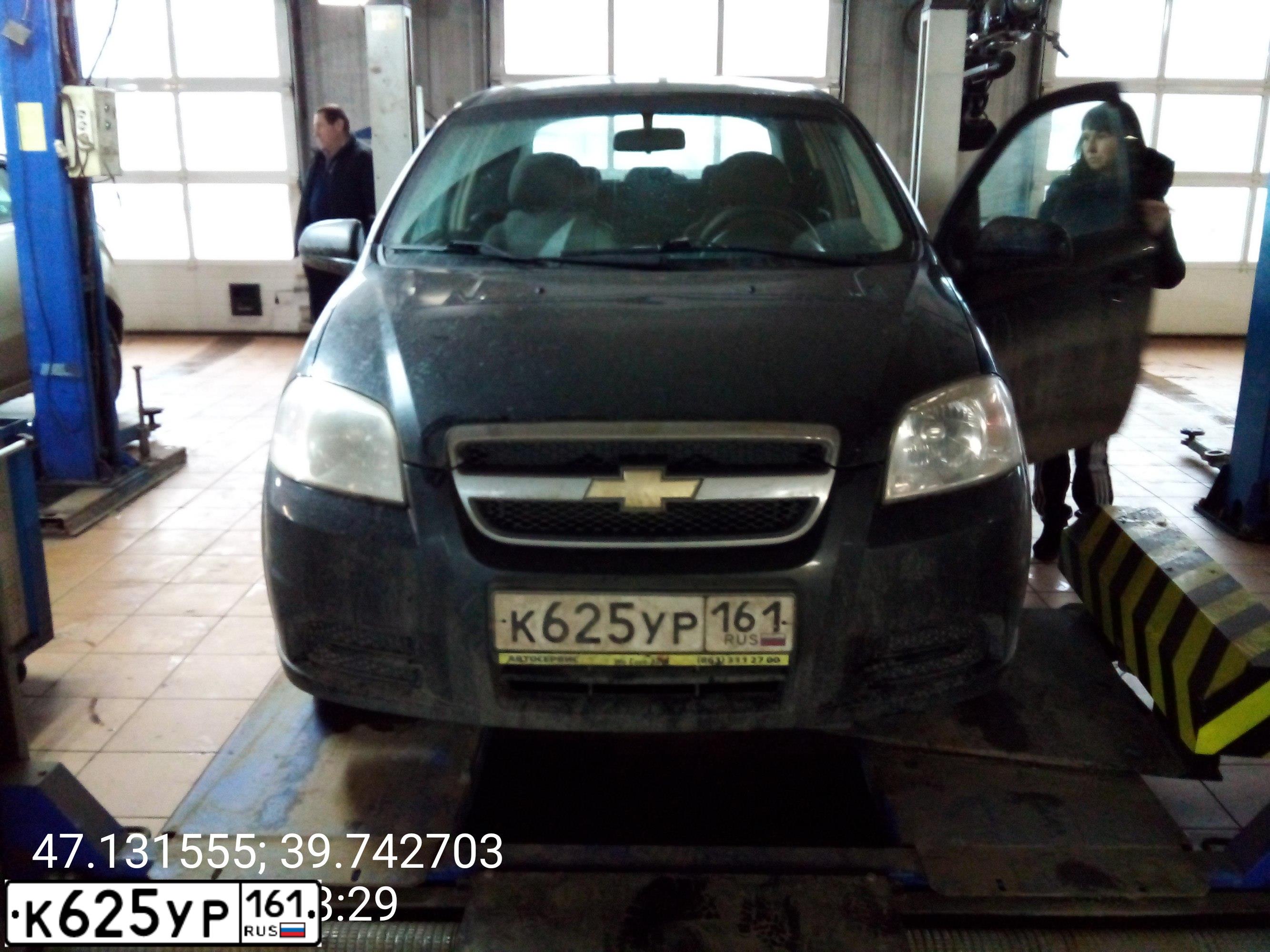Фото автомобиля CHEVROLET AVEO, 2011 — госномер К625УР161. Цвет: ЧЕРНЫЙ