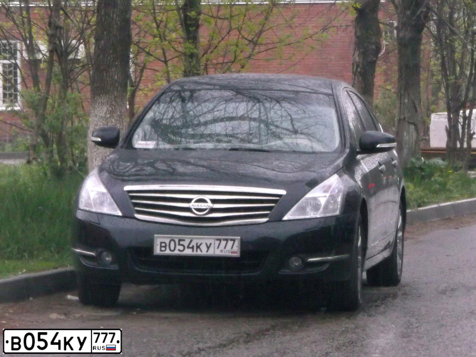 Фото автомобиля NISSAN TEANA, 2010 — госномер В054КУ777. Цвет: ЧЕРНЫЙ