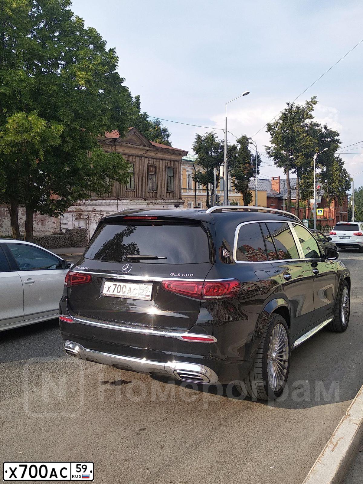 Фото автомобиля LANDROVER FREELANDER, 2008 — госномер Х700АС59. Цвет: Белый