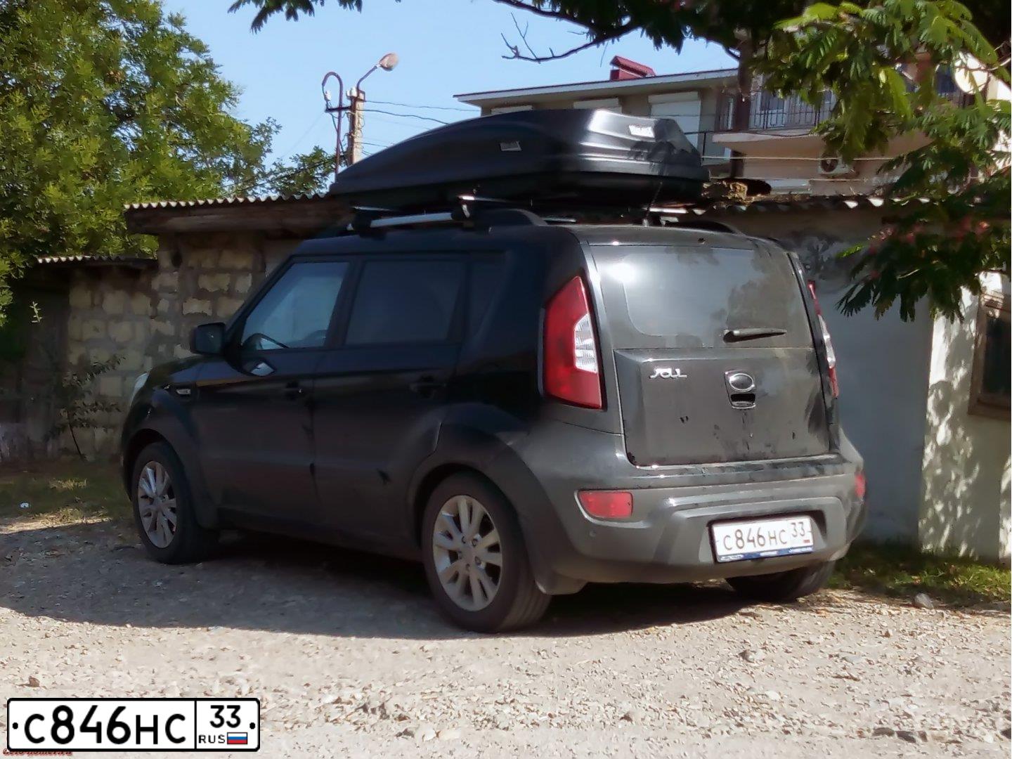 Фото автомобиля KIA SOUL, 2013 — госномер С846НС33. Цвет: ЧЕРНЫЙ