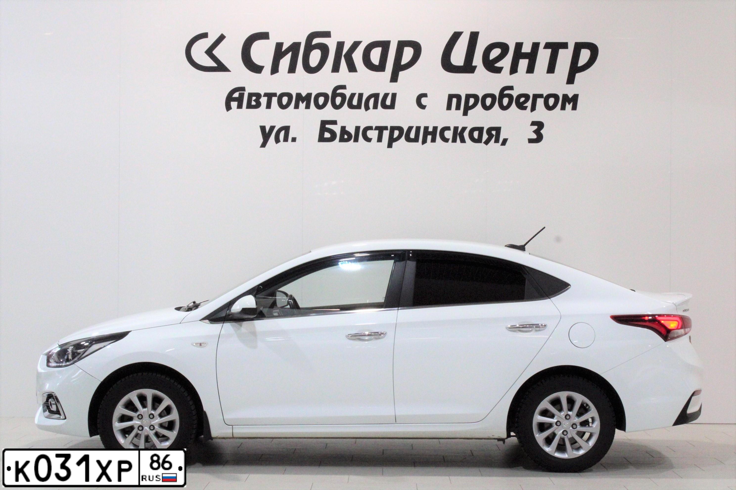 Фото автомобиля HYUNDAI SOLARIS, 2018 — госномер А089ХА186. Цвет: БЕЛЫЙ