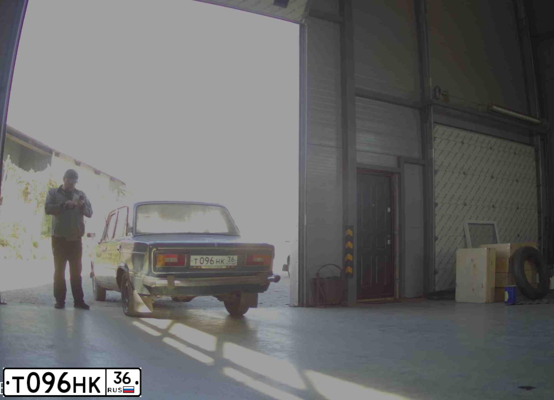 Фото автомобиля LADA 2106, 1997 — госномер В455НН136. Цвет: МУРЕНА
