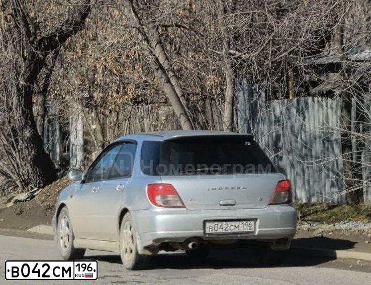 Фото автомобиля SUBARU IMPREZA, 2002 — госномер В042СМ196